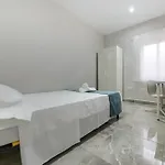Puerta Caleta 아파트 카디스